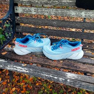 HOKA women tennis shoes size 7.5